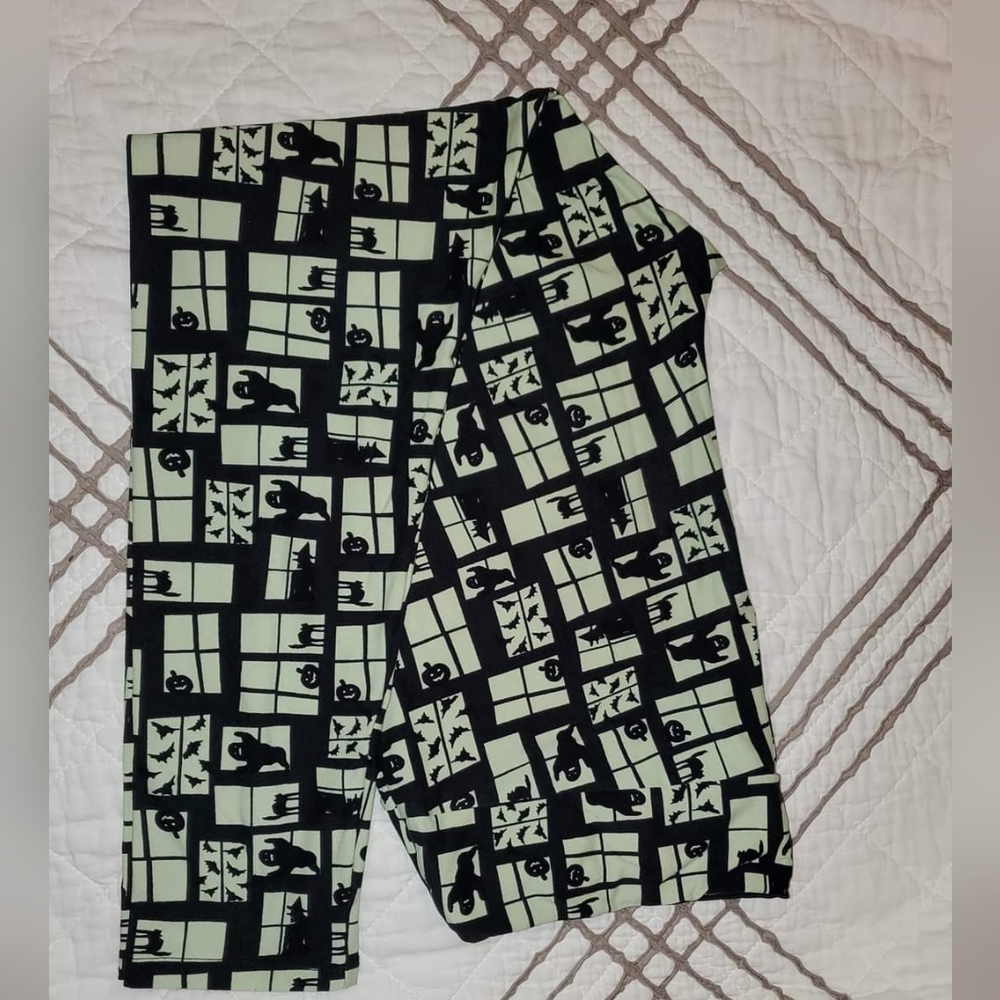 LulaRoe Ghost Leggings